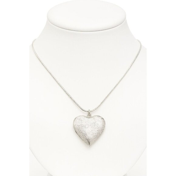 NEW 20" Silver Snake Chain Necklace – Heart Locket Pendant, Fashion Jewelry - Picture 1 of 4